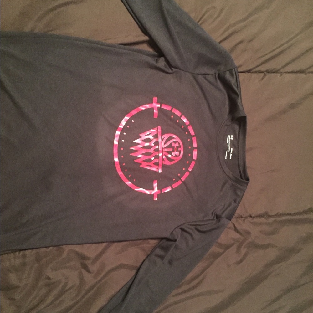 Boys Long Sleeve Under Armour Size Youth Med